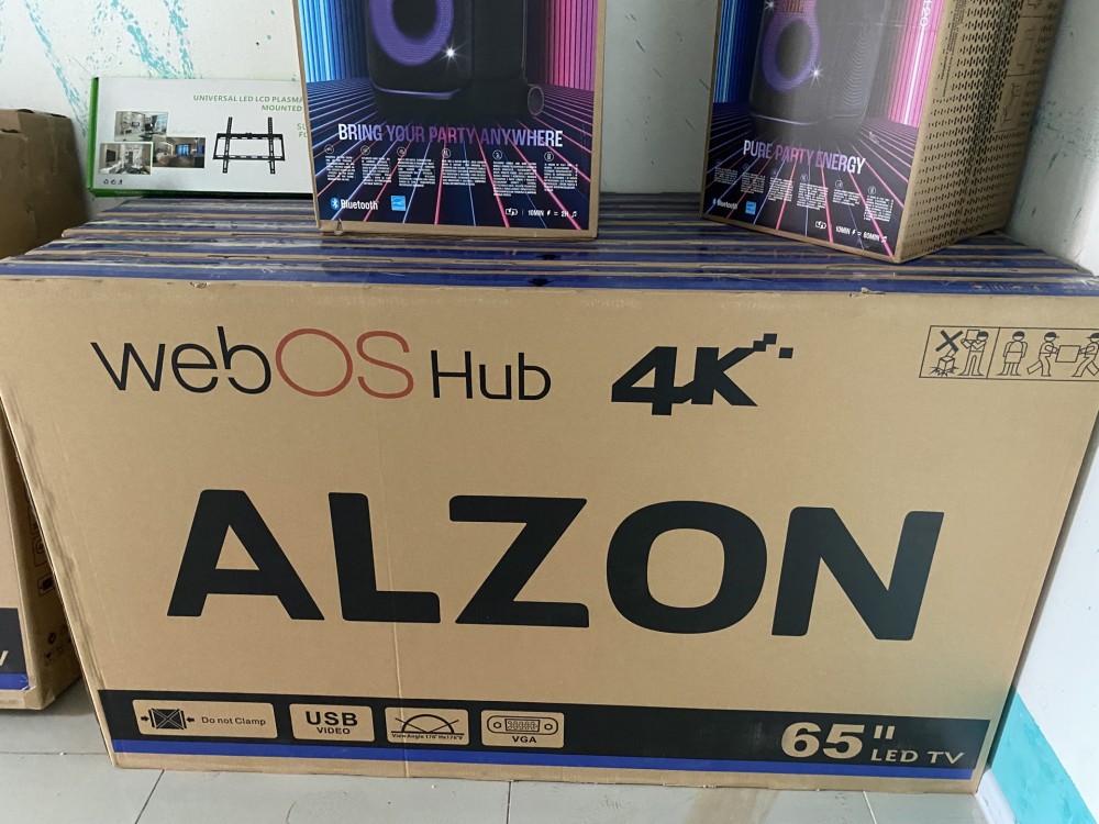 Телевизор Alzon 65 диагональ webOS(LG)