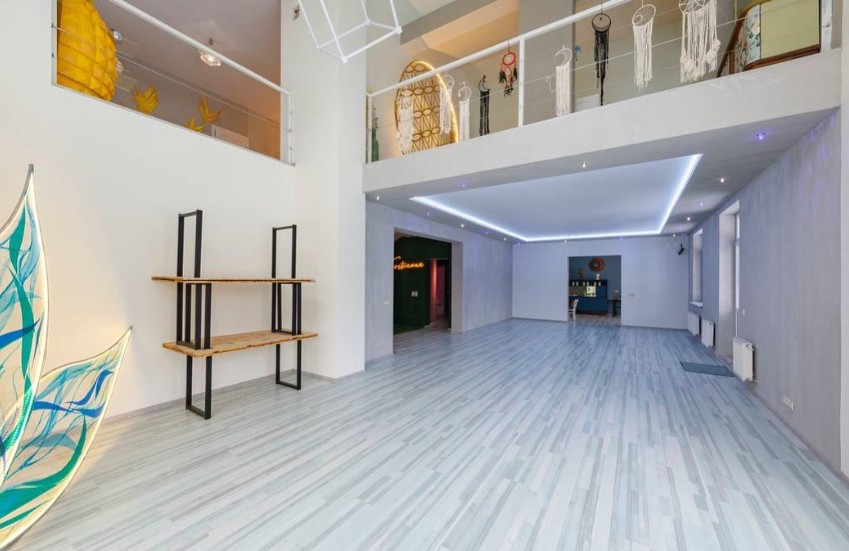 Ретритный центр в Подмосковье: ретрит на выходные в загородном особняке