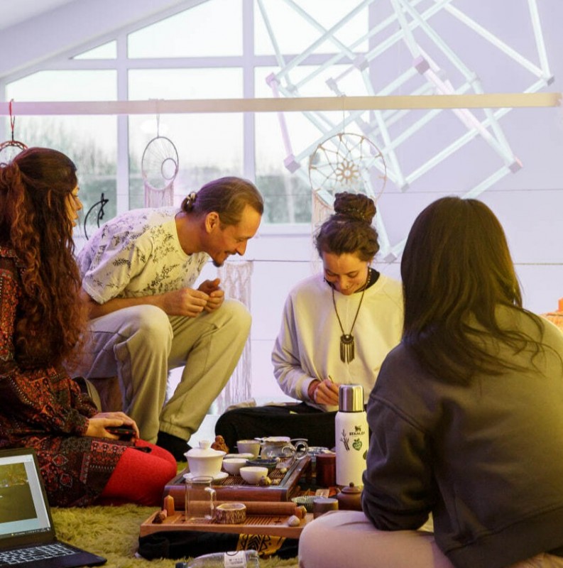 Ретритный центр в Подмосковье: ретрит на выходные в загородном особняке