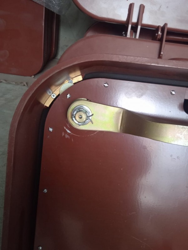 ВГН 600х600х110 люки судовые на задрайках