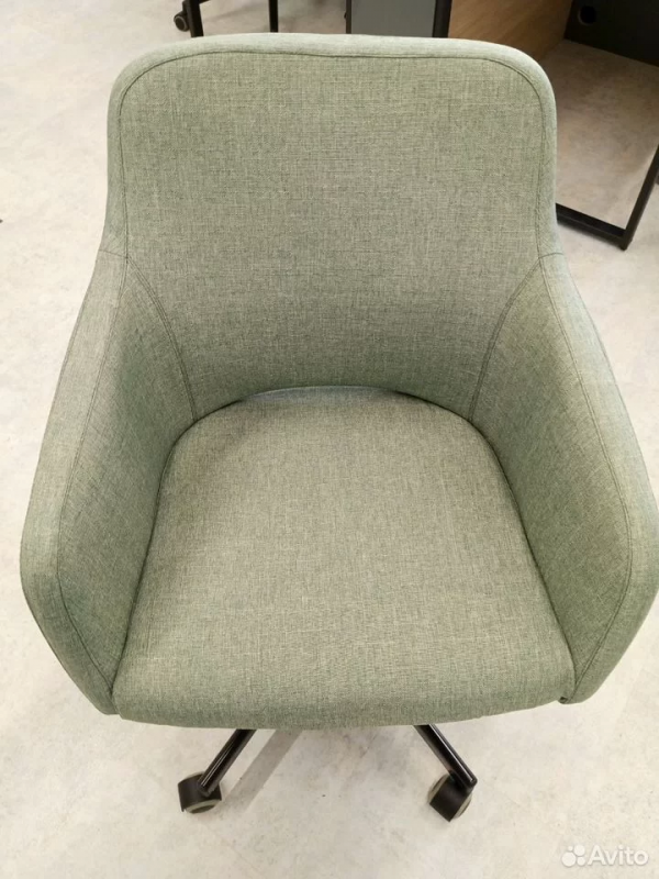 Светло-зеленое