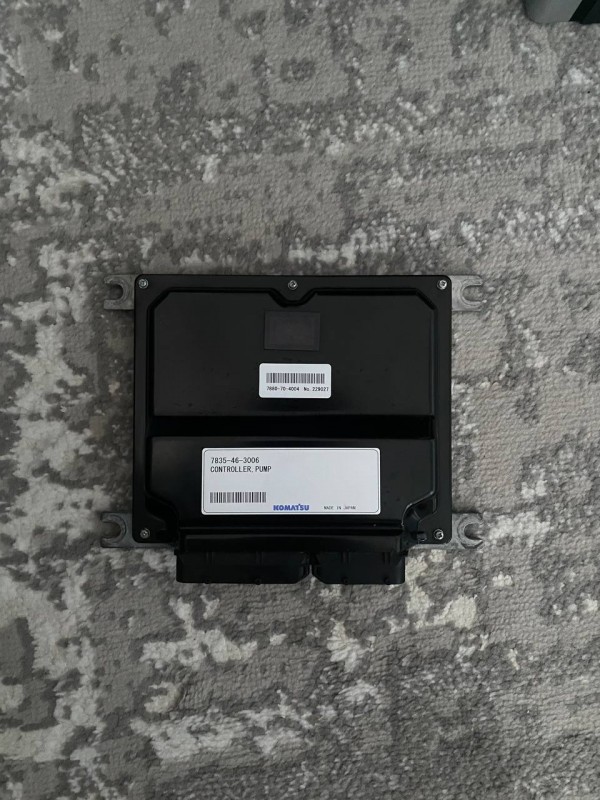 Контроллер насоса Komatsu 7835-46-3006