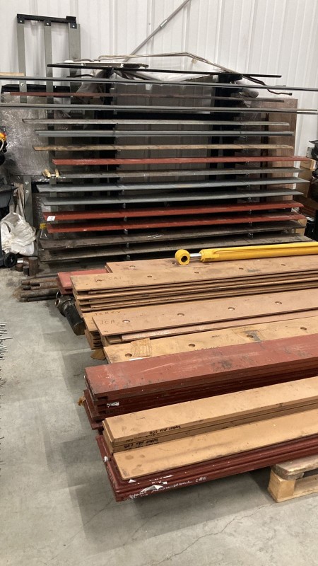 Режущая кромка ковша / Нож ковша