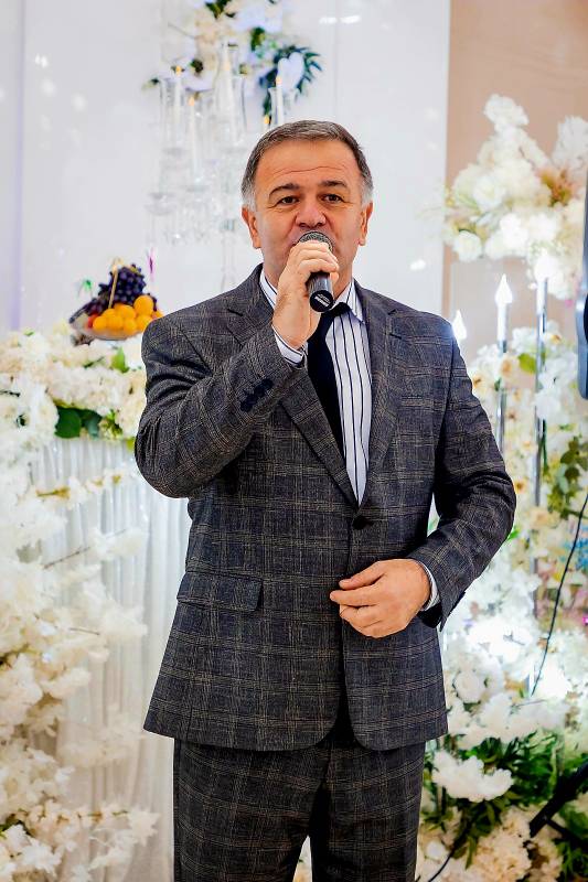 Юсуп Тамада ведущий свадебных торжеств.