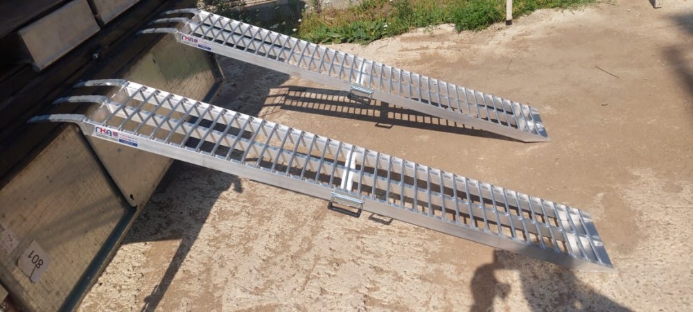 Аппарели алюминиевые для заезда