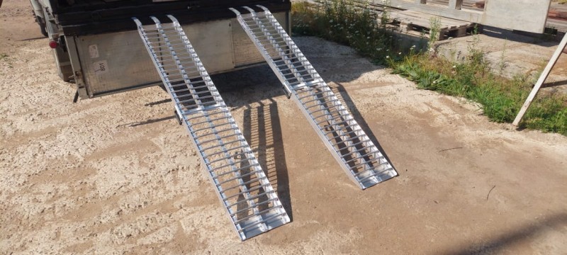 Аппарели алюминиевые для заезда