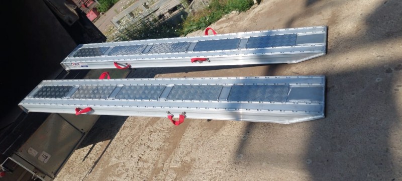 Аппарели для заезда техники в кузов газель