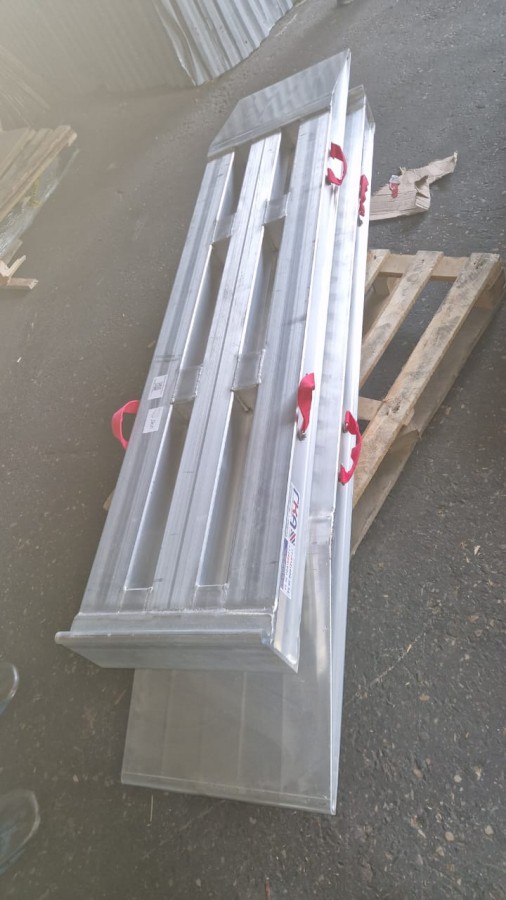 Аппарели алюминиевые с тумбочкой