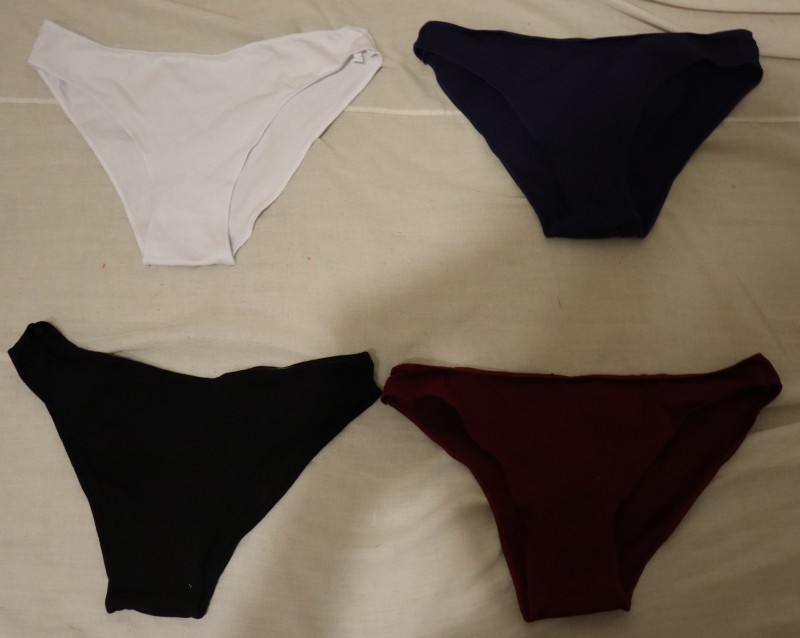 Продам комплект, женские хлопковые трусы