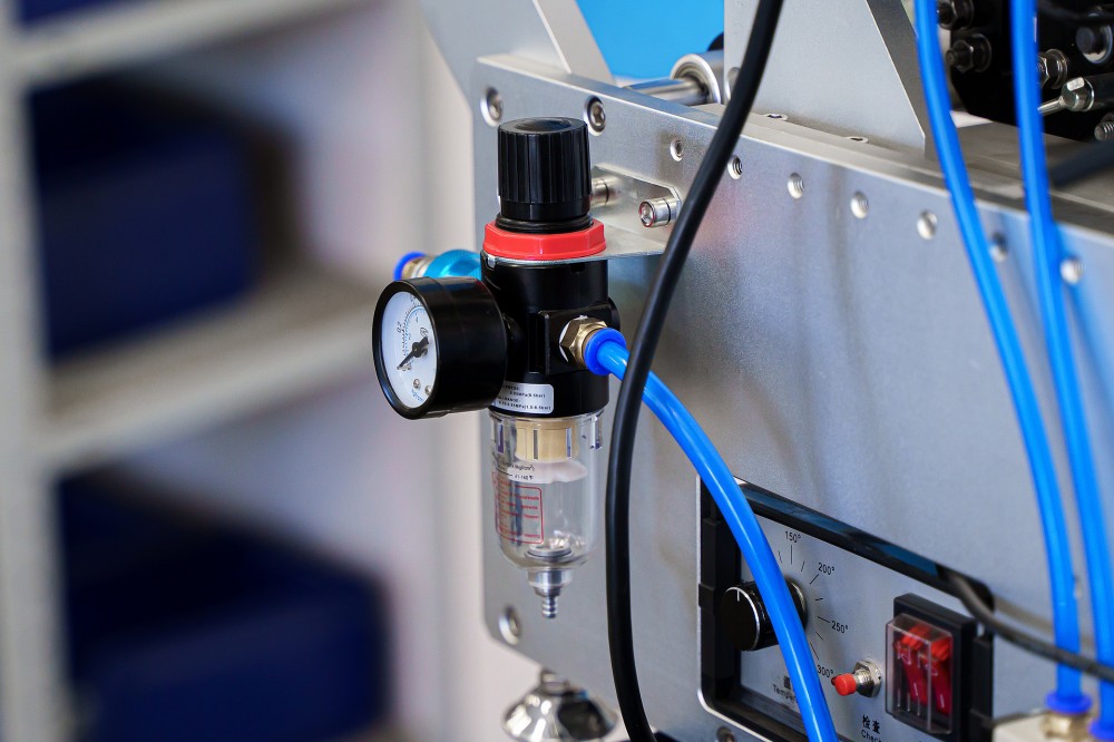 Полуавтоматический настольный этикетировщик AS-С12