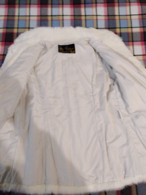 Новый полушубок из натурального меха кролика