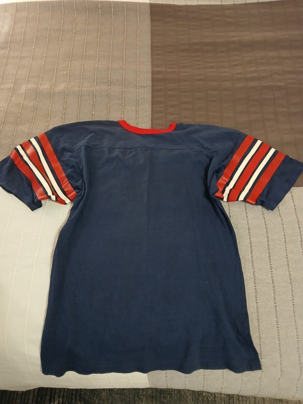 Винтажная фирменная футболка