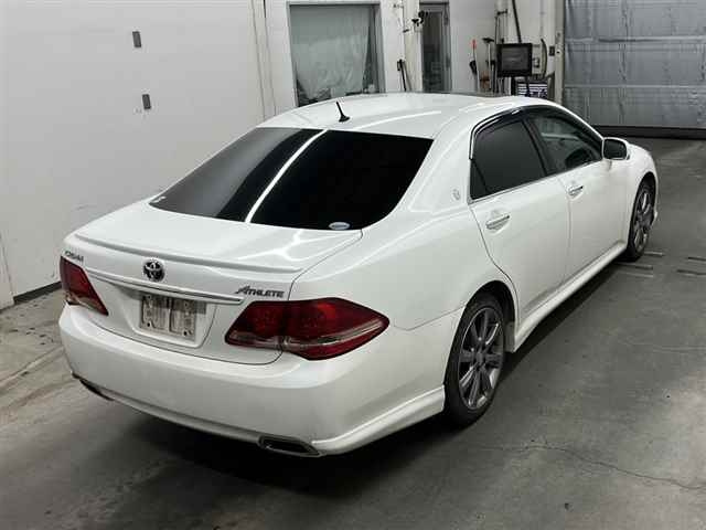 Toyota Crown, 2008 год