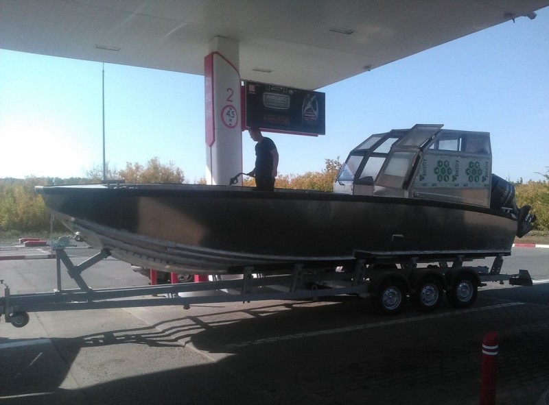 Алюминиевый катер «Пантера 8R промысловая» с реданом на заказ