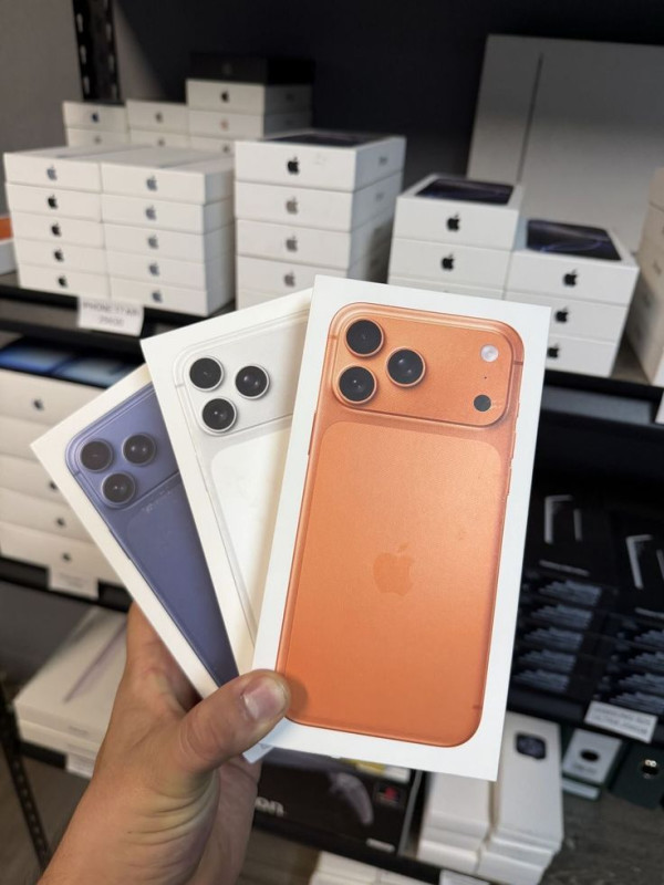 iPhone 17 Pro, 256 ГБ, SIM + eSIM