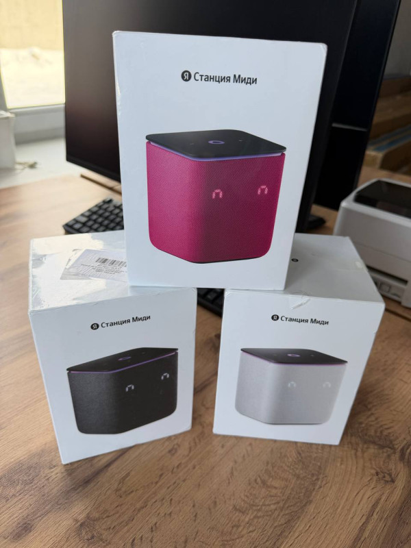 Умная колонка Яндекс Станция Миди с Zigbee