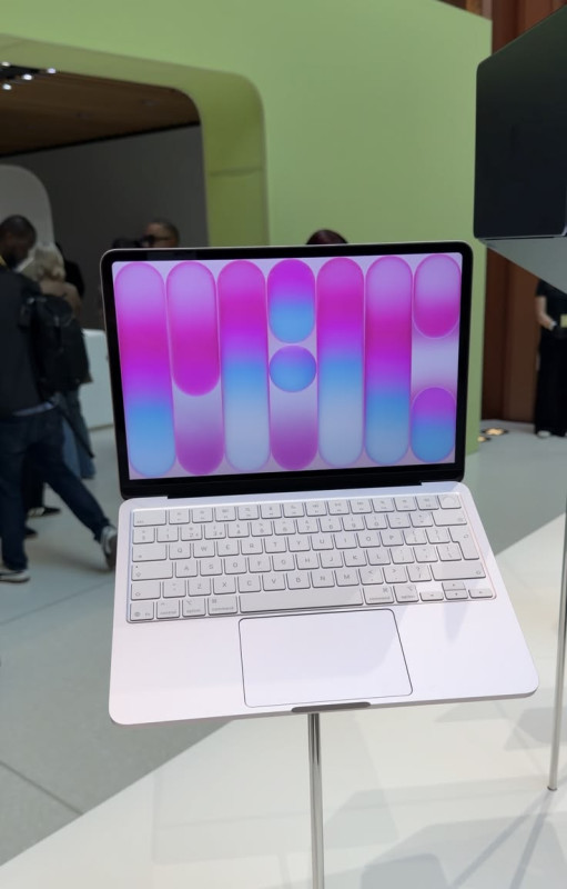 Apple MacBook Neo 13 8/256