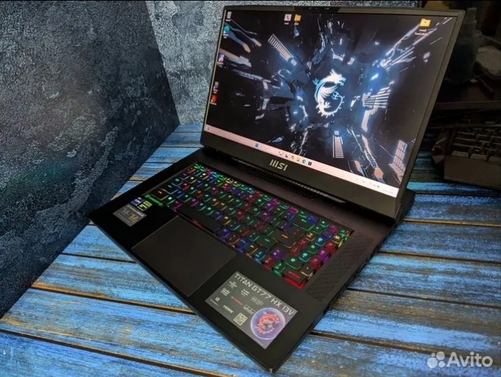 MSI Titan GT77 HX 13VI: i9-13980HX, RTX 4090, 64GB, 8TB SSD (3x), 4K Mini-LED 144Hz, RU-клавиатура