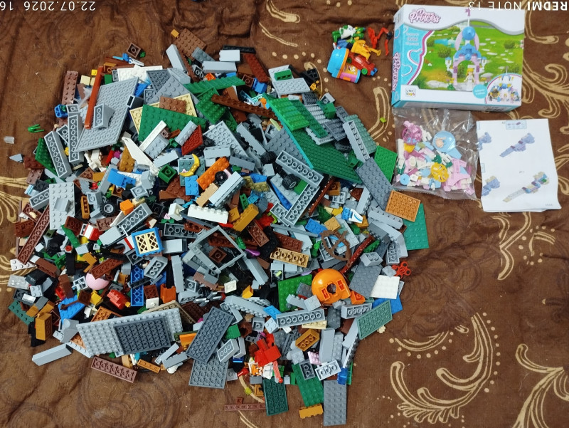 Продам пакет конструкторов лего и MOC DIY , как новые